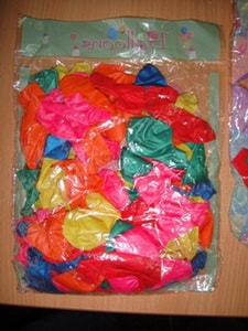 Ankara ankaya ieki den 12 inc kaliteli 3 paket ( 300 adet ) renkli balon